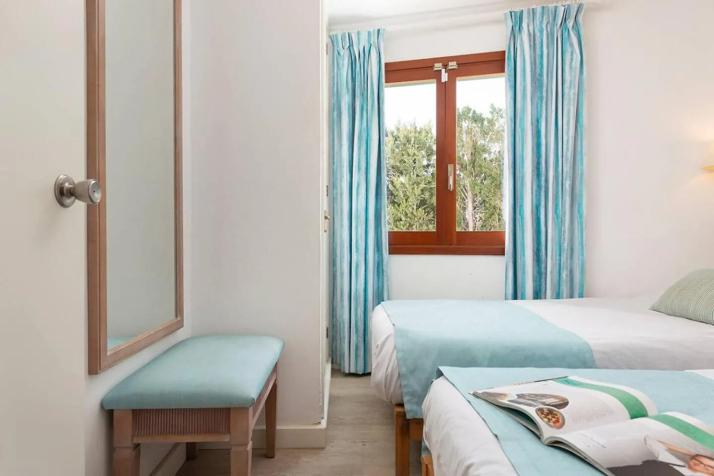 Apartamentos Playa Marina Cala Ferrera  Spain