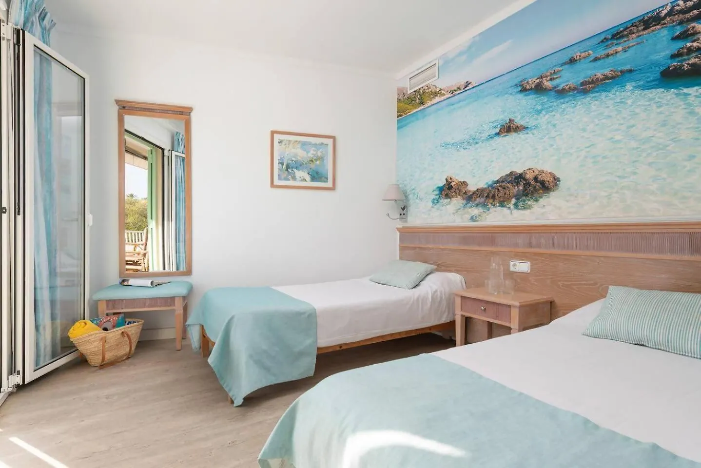 Apartment Apartamentos Playa Marina Cala Ferrera