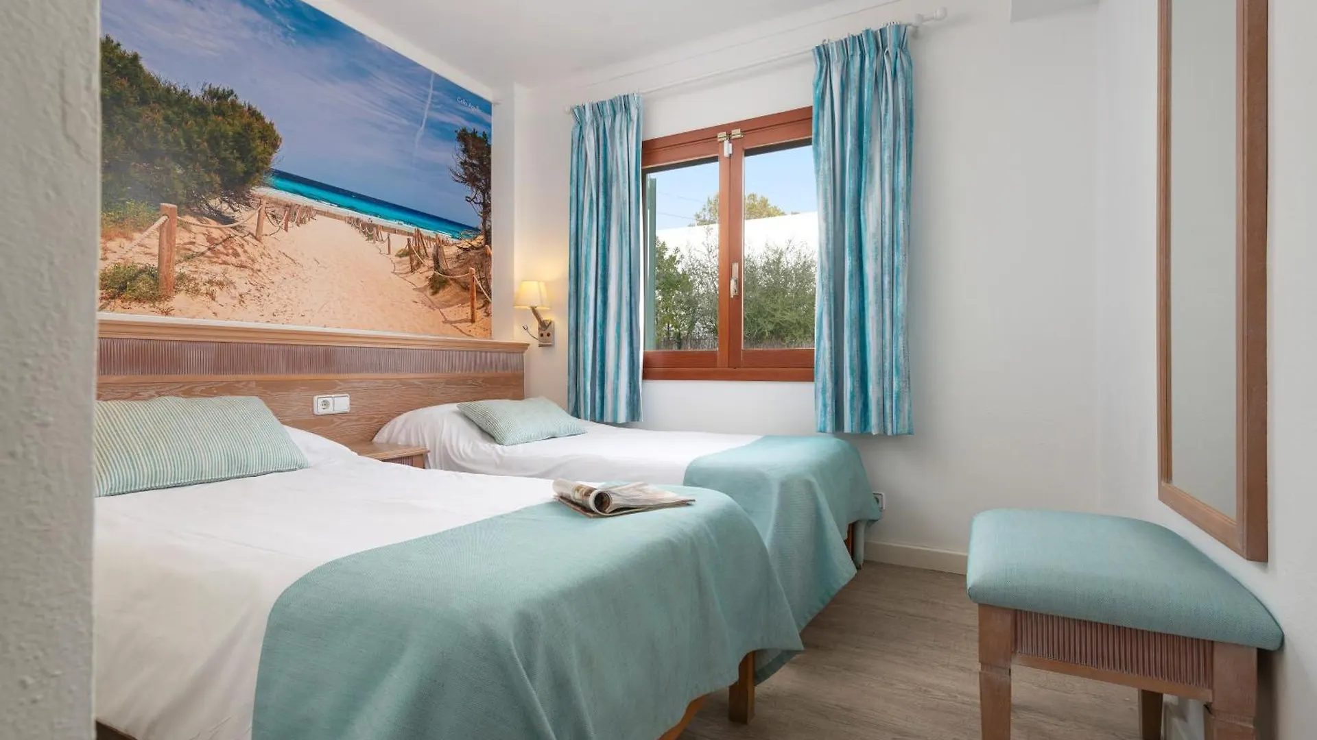 Apartamentos Playa Marina Cala Ferrera  Espagne