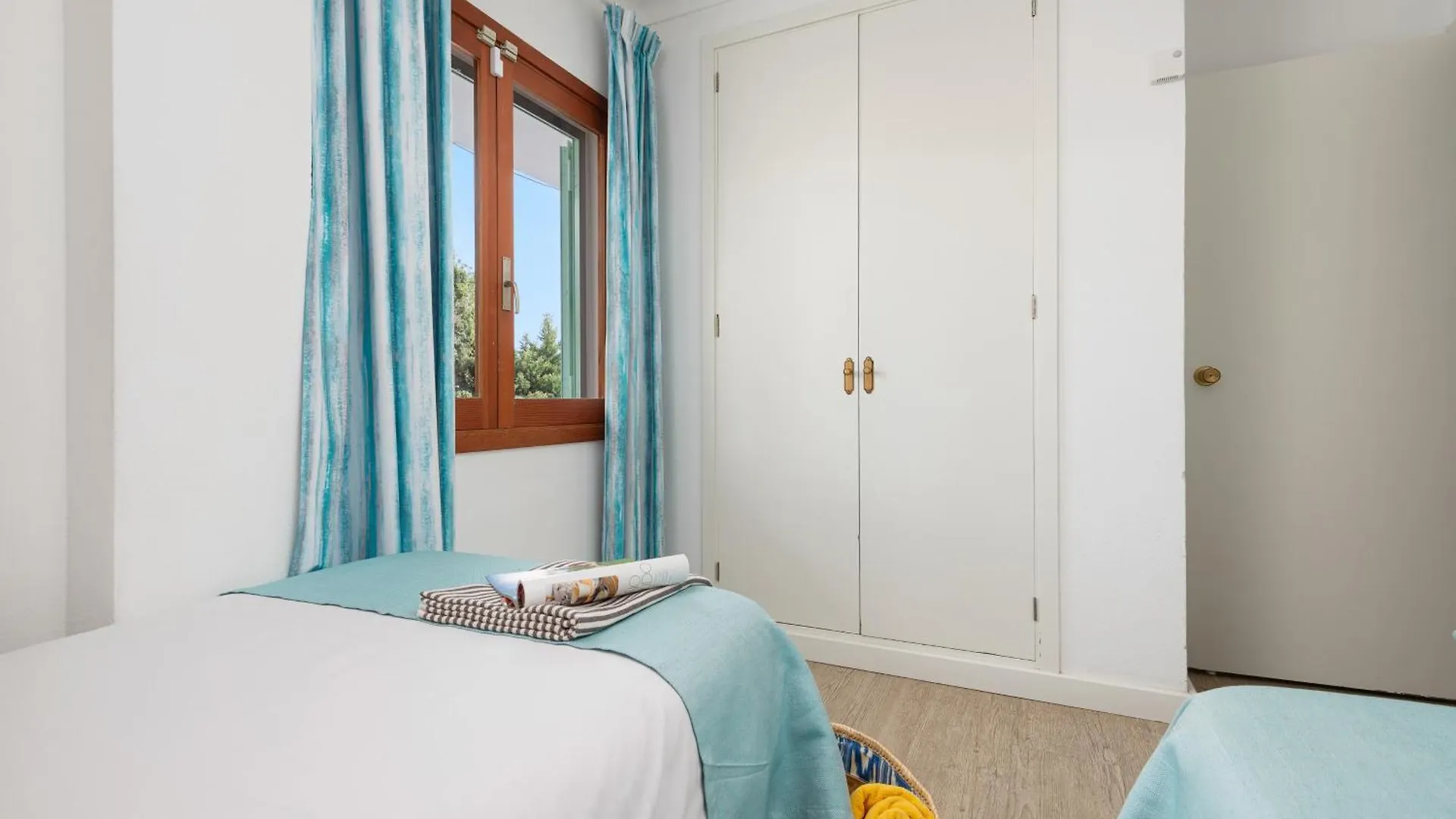 Apartamentos Playa Marina Cala Ferrera  Espagne